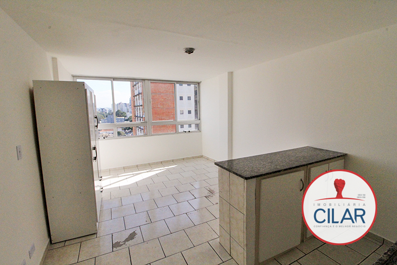Kitinete para locacao no Centro em Curitiba com 31,34m² por R$ 1.600,00