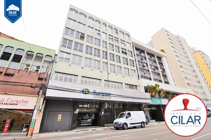 Loja para locacao no Centro em Curitiba com 130,00m² por R$ 2.200,00