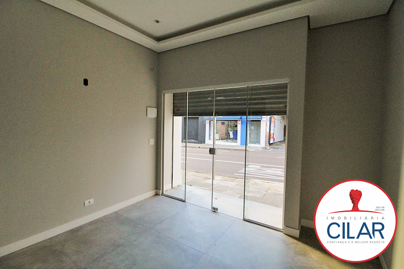 Loja para locacao no Centro em Curitiba com 95,00m² por R$ 1.750,00