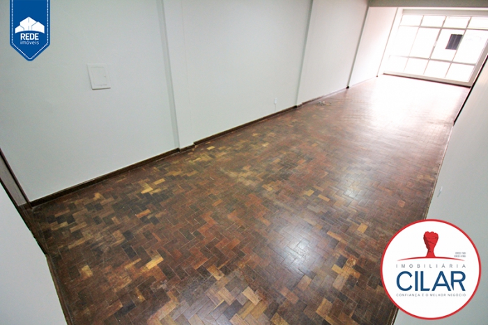 Imóveis Comerciais para locacao no Centro em Curitiba com 79,3m² por R$ 1.000,00