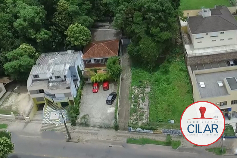 Terreno / Lote para locacao no Centro Cívico em Curitiba com 600m² por R$ 3.000,00