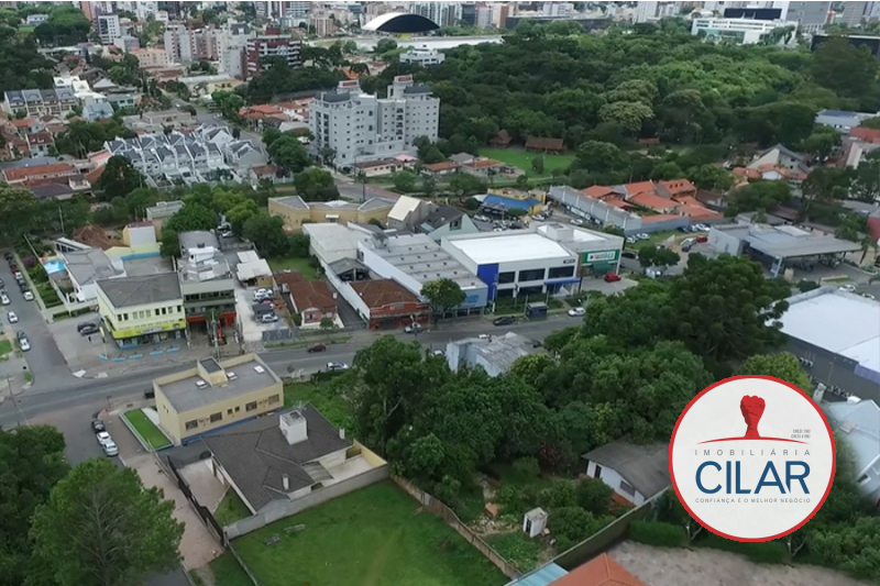 Terreno / Lote para locacao no Centro Cívico em Curitiba com 600m² por R$ 3.000,00