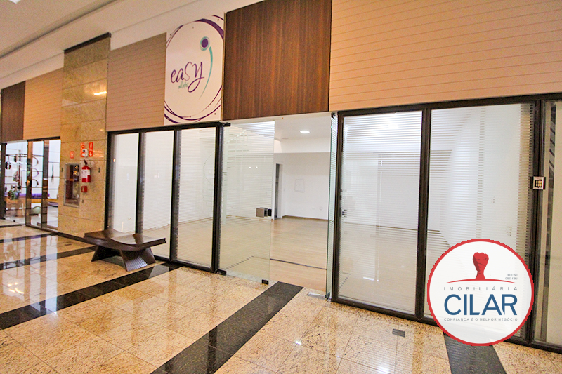 Loja para locacao no Centro em Curitiba com 89,00m² por R$ 2.700,00