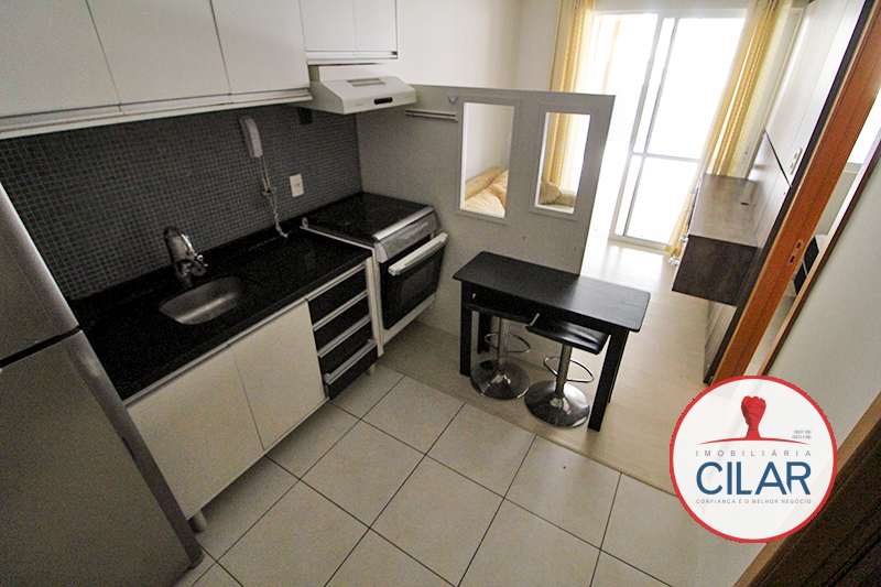 Apartamento para locacao no Centro em Curitiba com 74,15m² por R$ 2.200,00