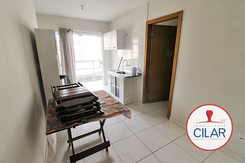 Kitinete para locacao no Capão Raso em Curitiba com 26,00m² por R$ 1.400,00