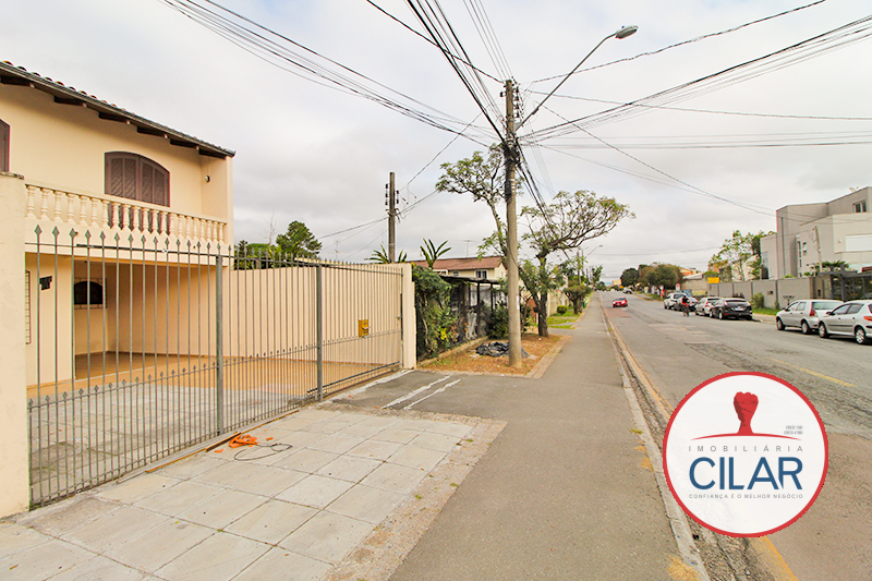 Sobrado para locacao no Xaxim em Curitiba com 175,00m² por R$ 3.550,00