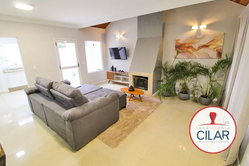 Casa Residencial para venda no Orleans em Curitiba com 156m² por R$ 1.600.000,00