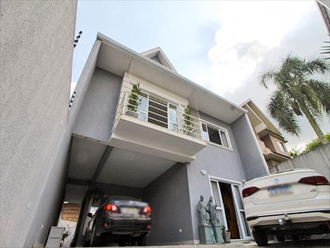 Sobrado para locacao no Santa Felicidade em Curitiba com 320,73m² por R$ 8.000,00