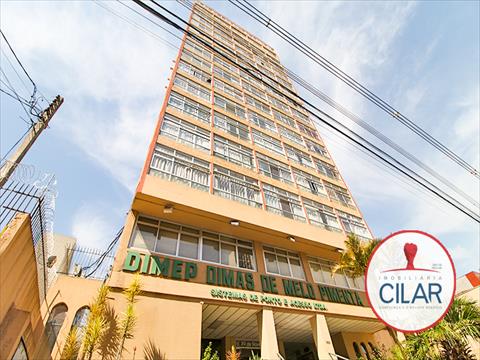 Kitinete para locacao no Centro em Curitiba com 31,34m² por R$ 1.600,00