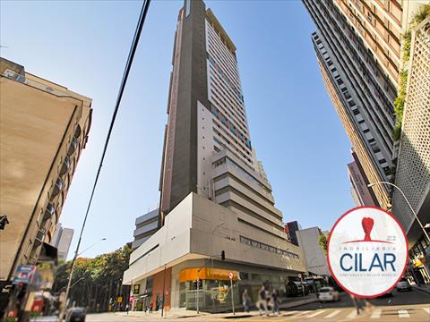 Apartamento para locacao no Centro em Curitiba com 80,34m² por R$ 2.500,00