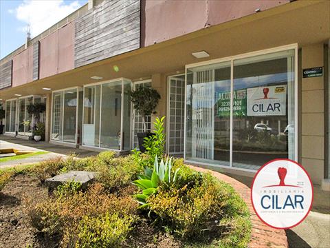 Loja para locacao no Centro Cívico em Curitiba com 33,00m² por R$ 2.350,00