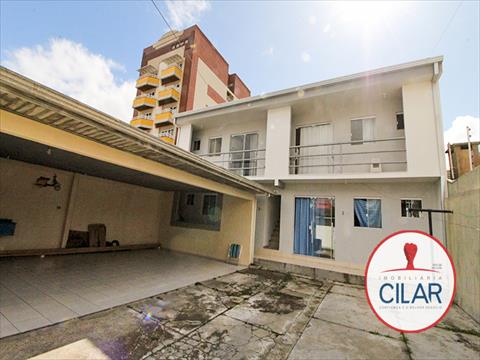 Kitinete para locacao no Capão Raso em Curitiba com 26,00m² por R$ 1.400,00
