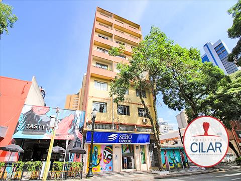 Apartamento para locacao no Centro em Curitiba com 62,00m² por R$ 2.000,00