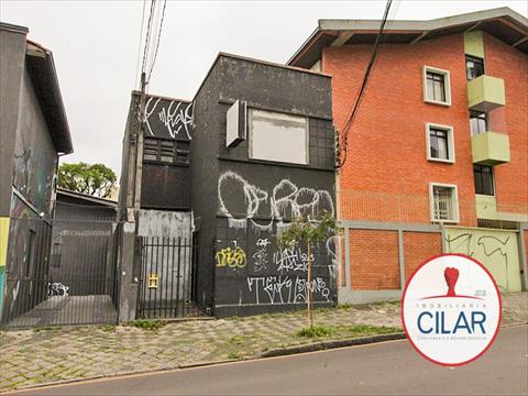 Casa Comercial para locacao no São Francisco em Curitiba com 330m² por R$ 3.000,00