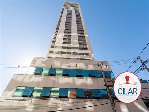 Studio para locacao no Centro em Curitiba com 60m² por R$ 1.750,00