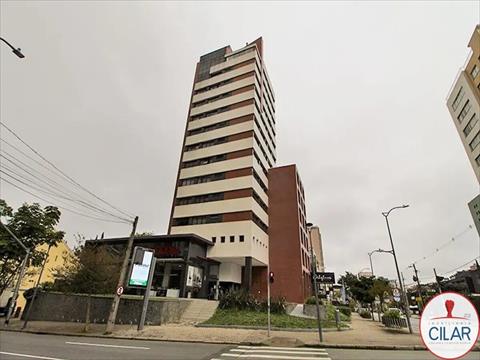 Studio para locacao no Centro em Curitiba com 34m² por R$ 1.250,00