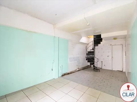 Loja para venda no Cristo Rei em Curitiba com 51m² por R$ 350.000,00