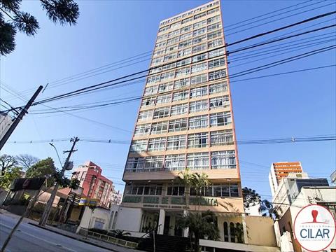 Kitinet para locacao no Centro em Curitiba com 31m² por R$ 1.160,00