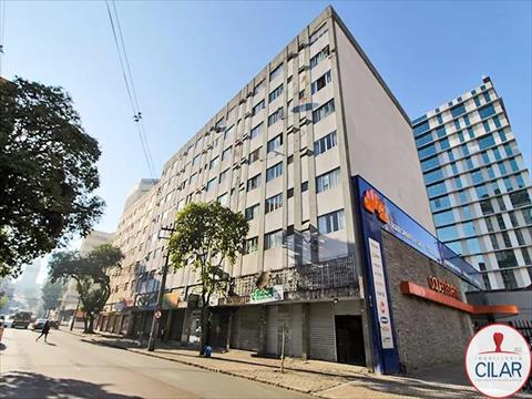 Kitinet para locacao no Centro em Curitiba com 21m² por R$ 1.200,00