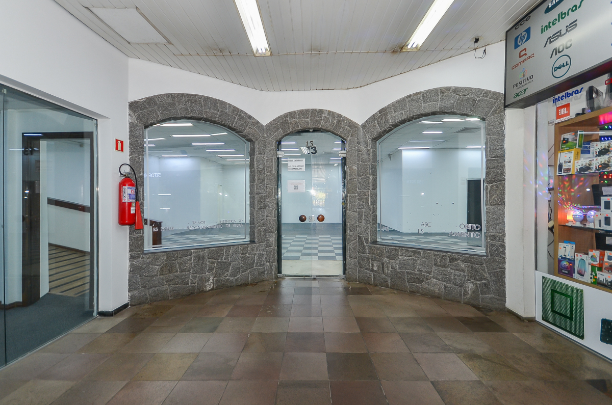 Loja para locacao no Seminário em Curitiba com 400,00m² por R$ 12.500,00