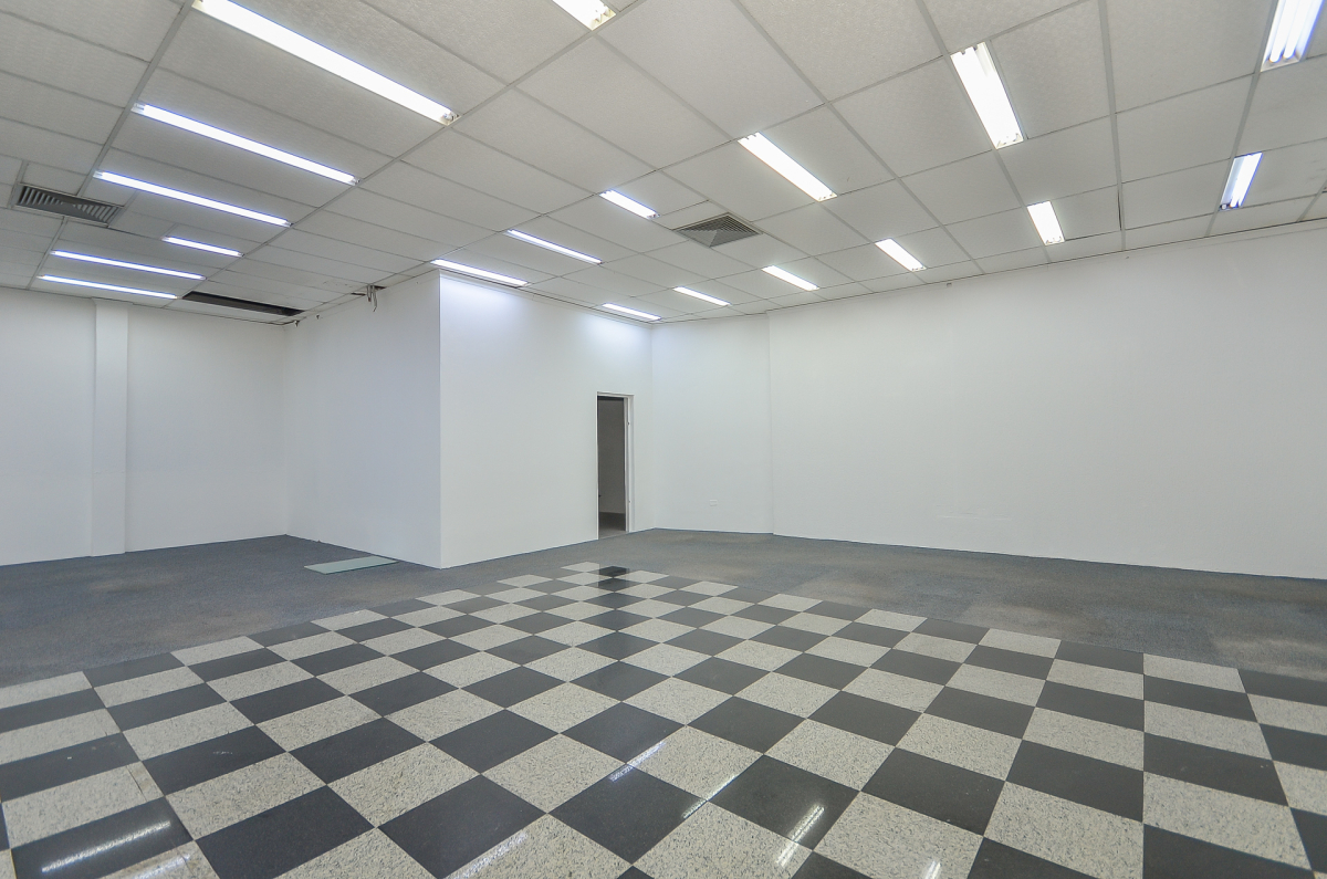 Loja para locacao no Seminário em Curitiba com 400,00m² por R$ 12.500,00
