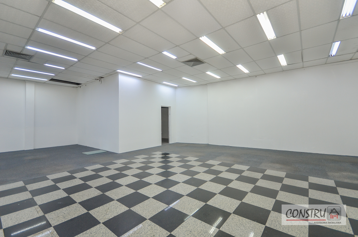 Loja para locacao no Seminário em Curitiba com 400m² por R$ 12.500,00
