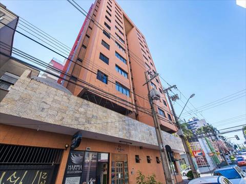 Apartamento para locacao no Centro em Curitiba com 55,2m² por R$ 1.750,00