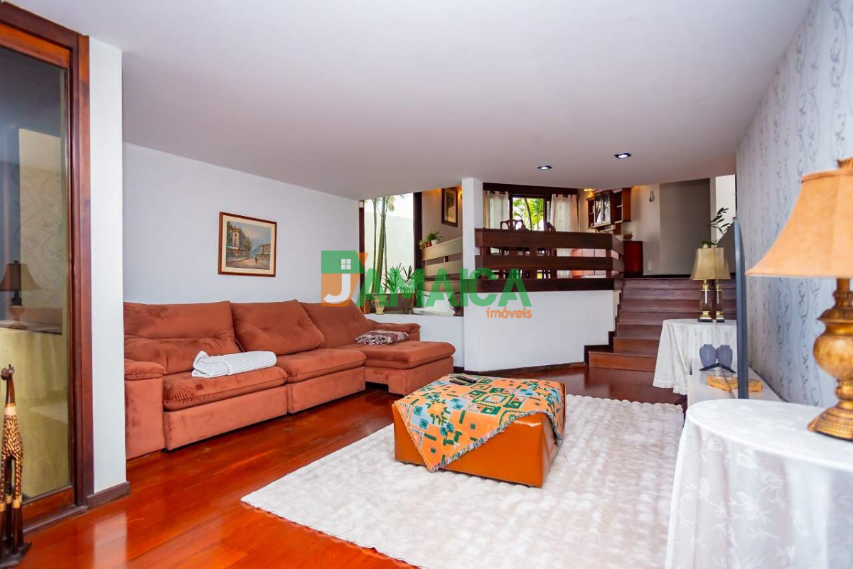 Casa Residencial para venda no Rebouças em Curitiba com 875,00m² por R$ 1.800.000,00