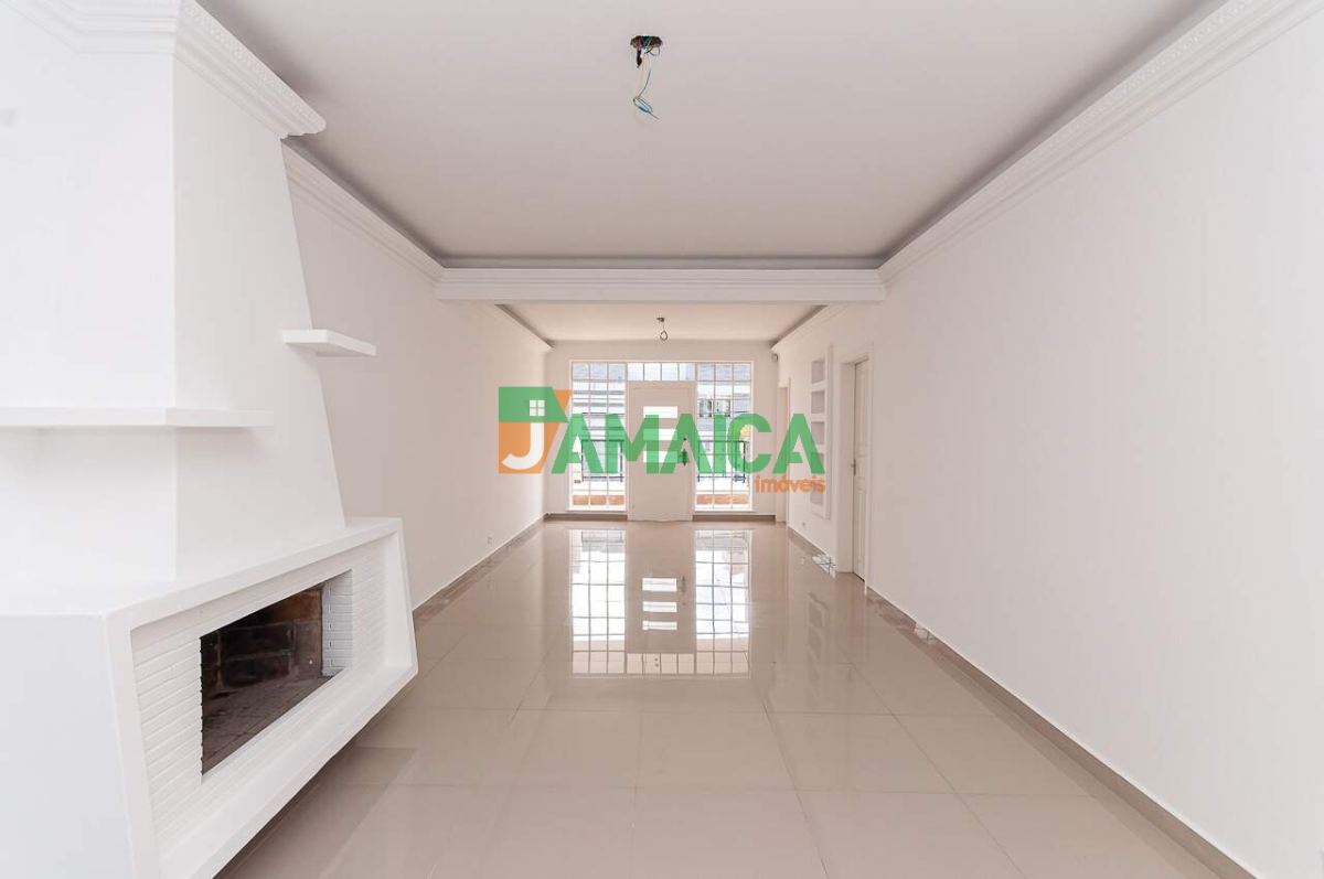 Casa Comercial para locacao no Centro em Curitiba com 608,00m² por R$ 8.000,00