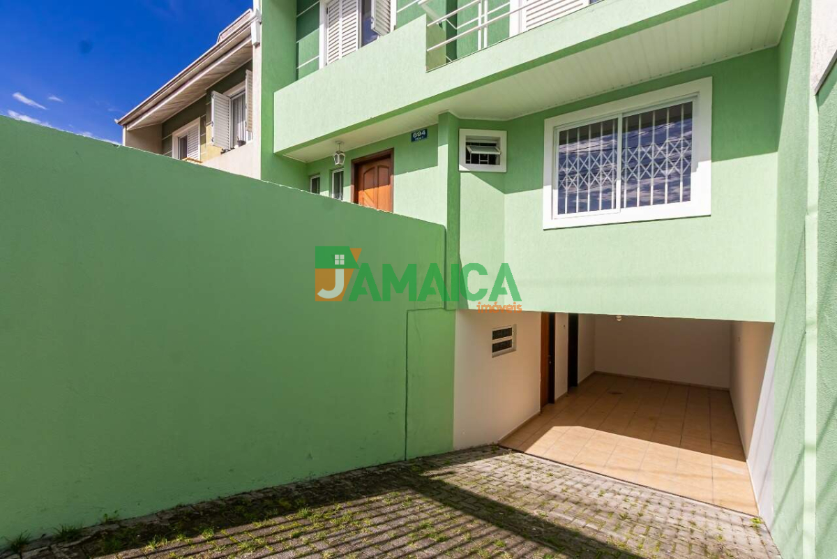 Sobrado para locacao no Uberaba em Curitiba com 155,00m² por R$ 3.800,00