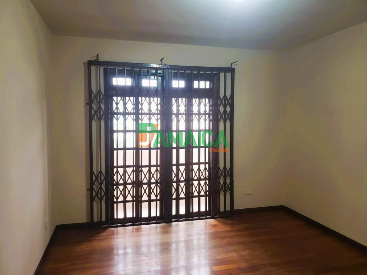 Sobrado para locacao no Jardim das Américas em Curitiba com 110m² por R$ 2.650,00