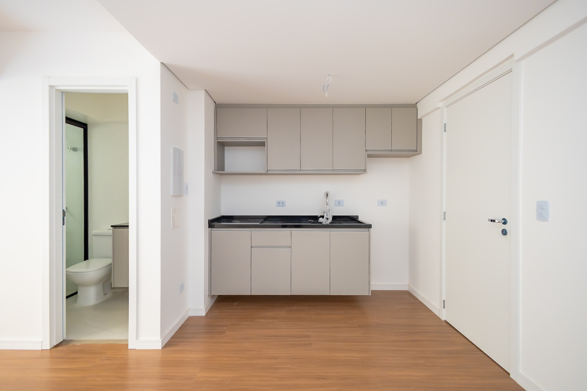 Apartamento para locacao no Bigorrilho em Curitiba com 47,20m² por R$ 1.300,00