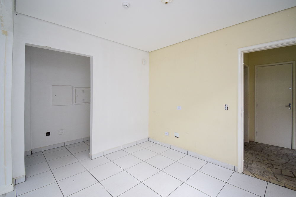 Imovel Comercial para locacao no Centro em Curitiba com 140,00m² por R$ 1.725,00
