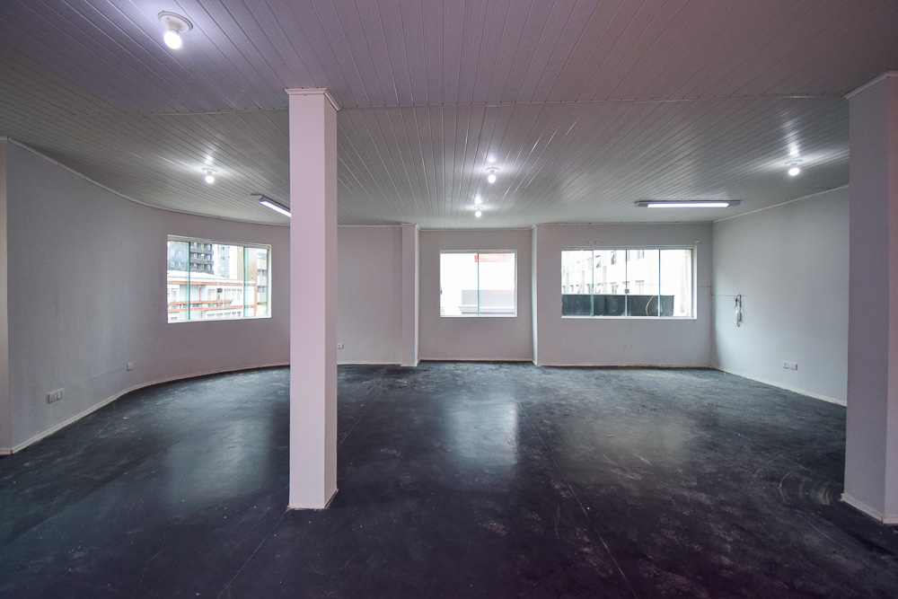 Imovel Comercial para locacao no Centro em Curitiba com 89,00m² por R$ 1.800,00
