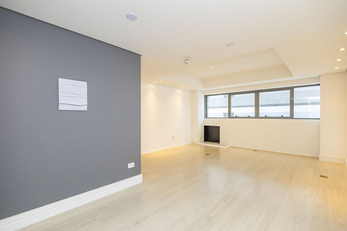 Imovel Comercial para locacao no Centro em Curitiba com 97,58m² por R$ 1.750,00