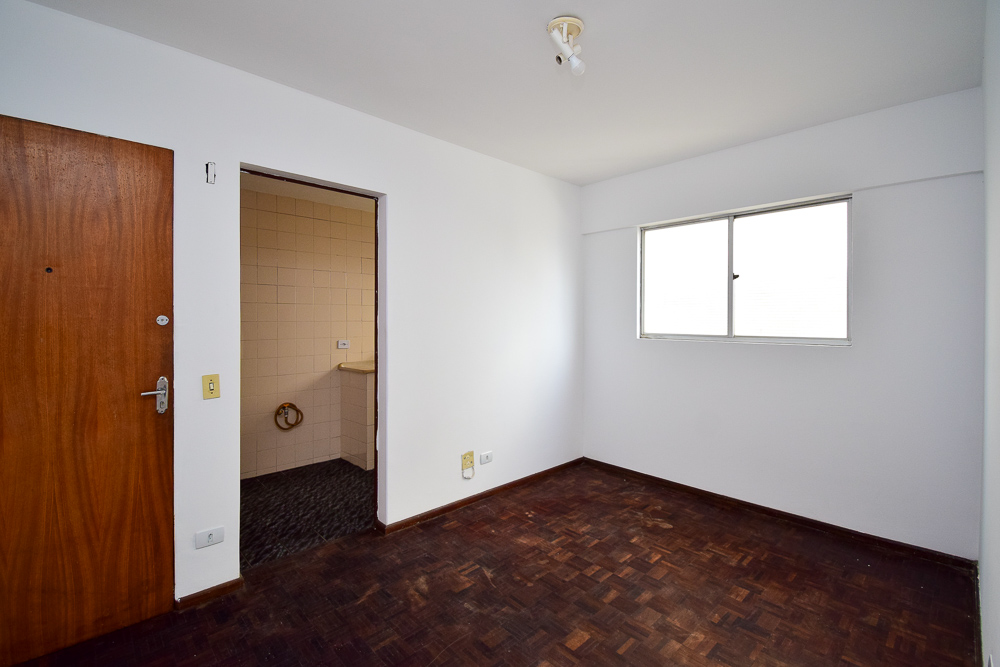 Apartamento para locacao no Centro em Curitiba com 45m² por R$ 1.400,00