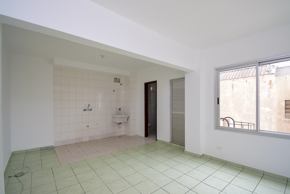 Apartamento para locacao no Centro em Curitiba com 53,42m² por R$ 1.350,00