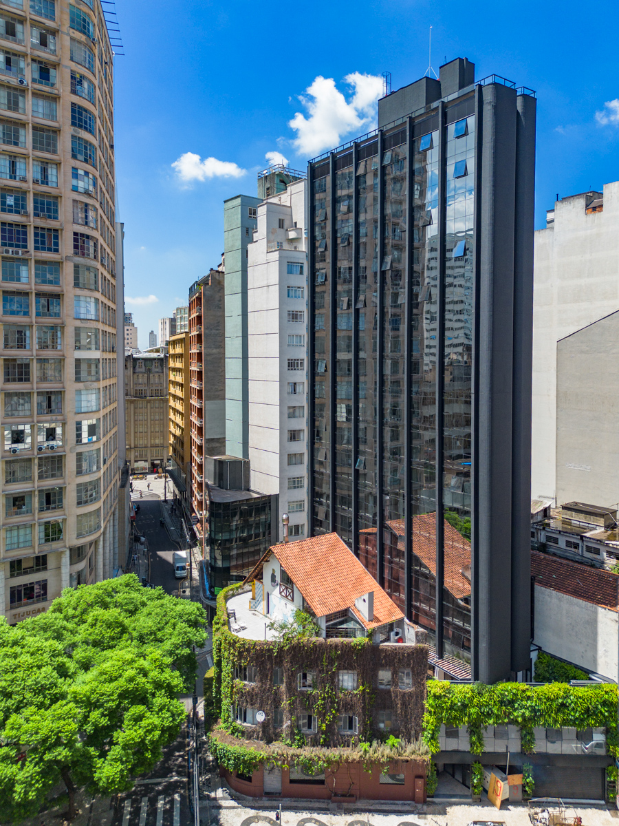 Imovel Comercial para locacao no Centro em Curitiba com 99,58m² por R$ 6.000,00