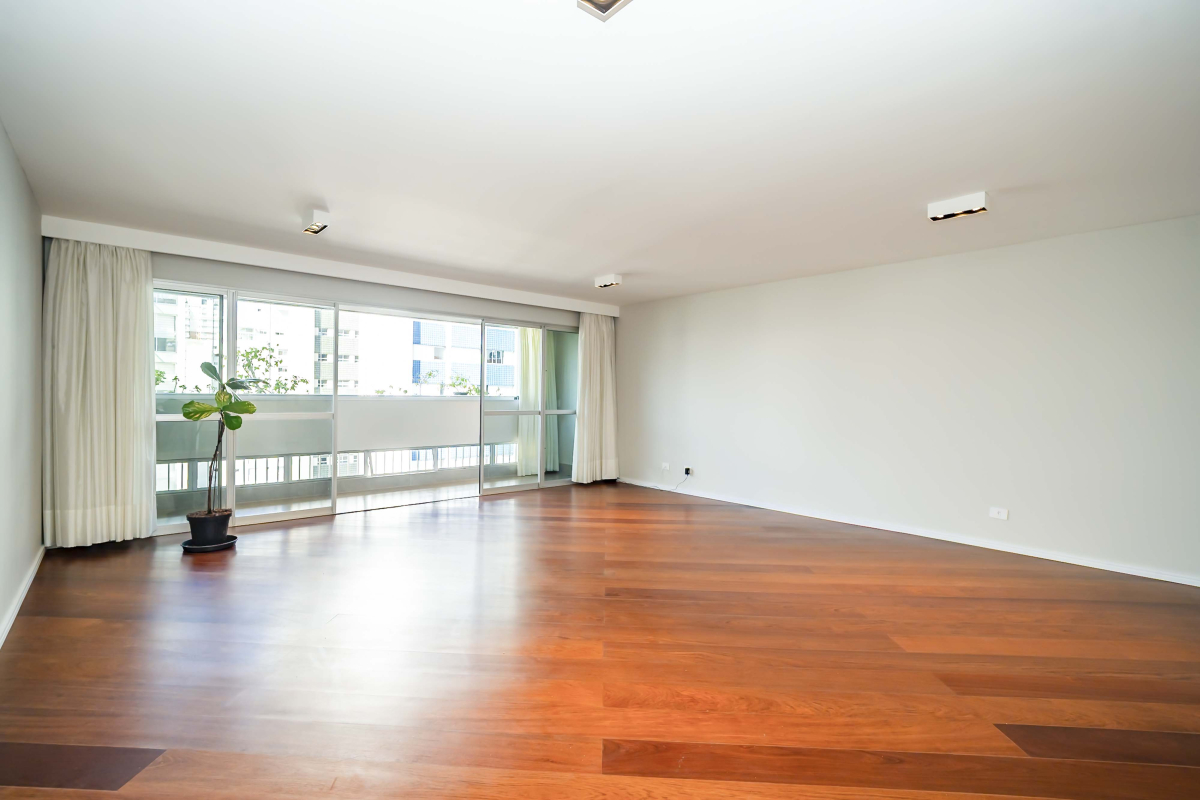 Apartamento para venda no Centro em Curitiba com 217,00m² por R$ 1.590.000,00