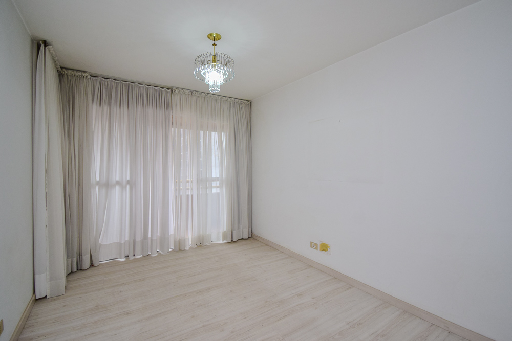 Apartamento para locacao no Centro em Curitiba com 185,93m² por R$ 3.900,00