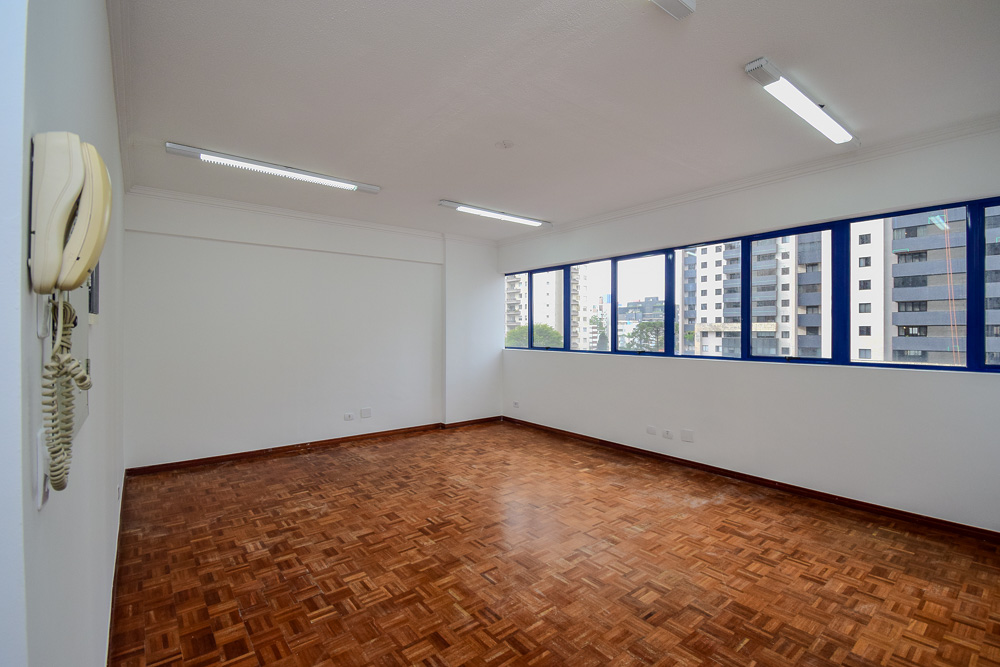 Imovel Comercial para locacao no Bigorrilho em Curitiba com 50,00m² por R$ 1.500,00