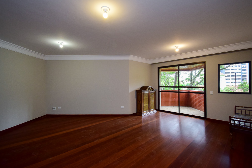 Apartamento para locacao no Água Verde em Curitiba com 250,00m² por R$ 4.600,00
