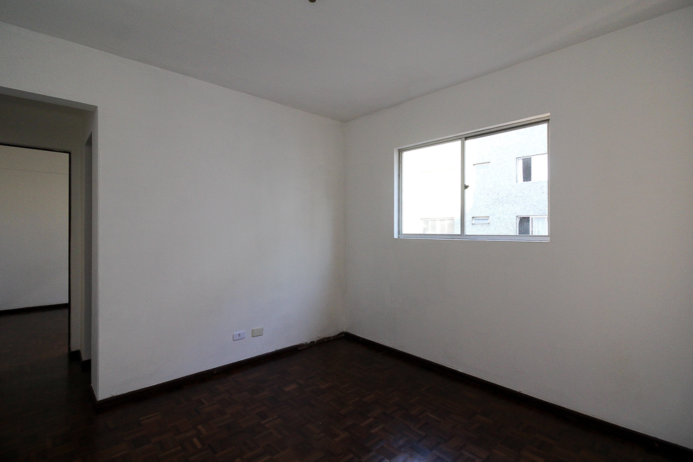 Apartamento para locacao no Centro em Curitiba com 45m² por R$ 1.380,00