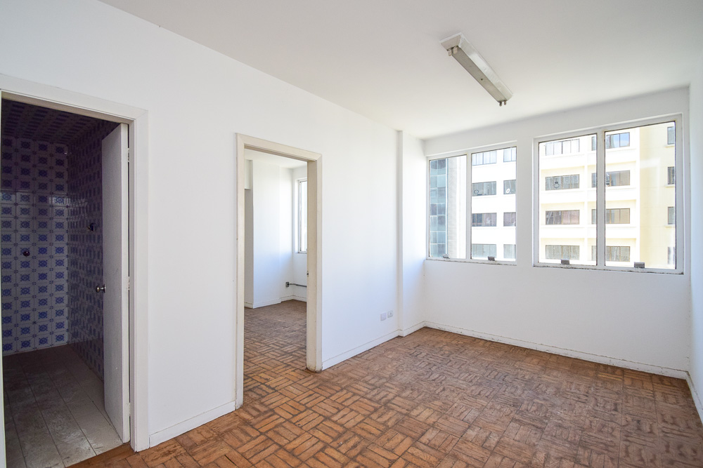 Imovel Comercial para locacao no Centro em Curitiba com 62,00m² por R$ 500,00
