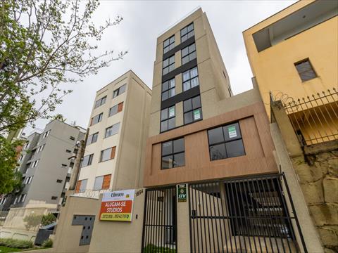Apartamento para locacao no Bigorrilho em Curitiba com 22m² por R$ 1.950,00