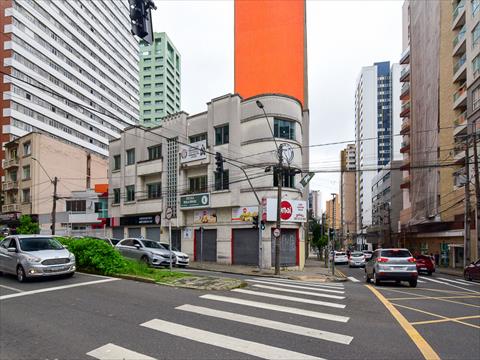 Imovel Comercial para locacao no Centro em Curitiba com 89,00m² por R$ 1.800,00
