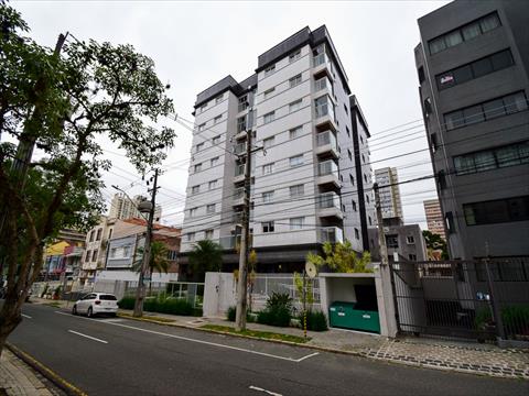 Apartamento para locacao no Centro em Curitiba com 75,28m² por R$ 1.950,00