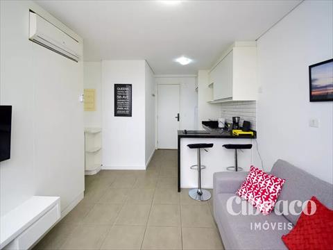 Apartamento para locacao no Centro Cívico em Curitiba com 48m² por R$ 6.000,00