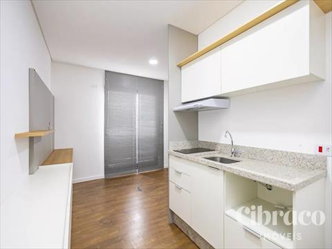 Apartamento para locacao no Centro em Curitiba com 22m² por R$ 1.990,00