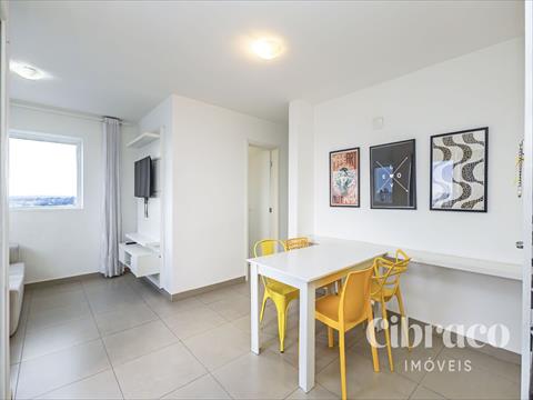 Apartamento para locacao no Centro Cívico em Curitiba com 62m² por R$ 3.900,00